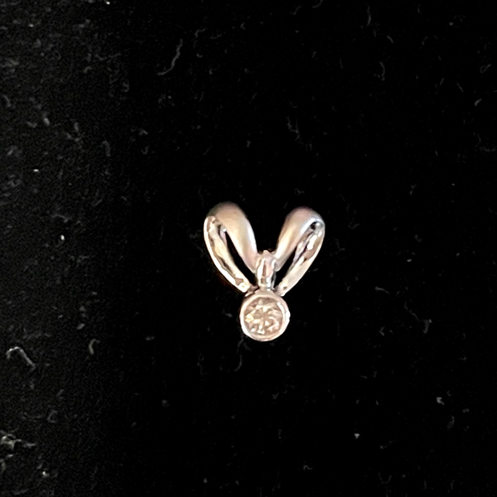 20 Ct Diamond Pendant 18k